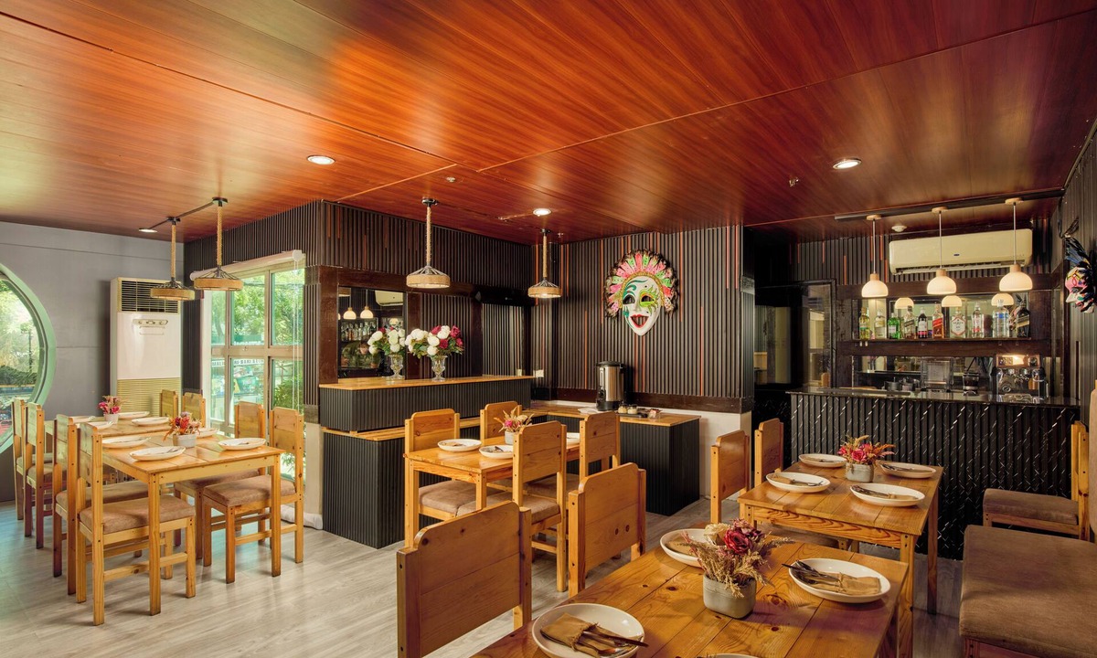 Bacolod Hotel | Go Hotels Plus Bacolod Newly Renovated