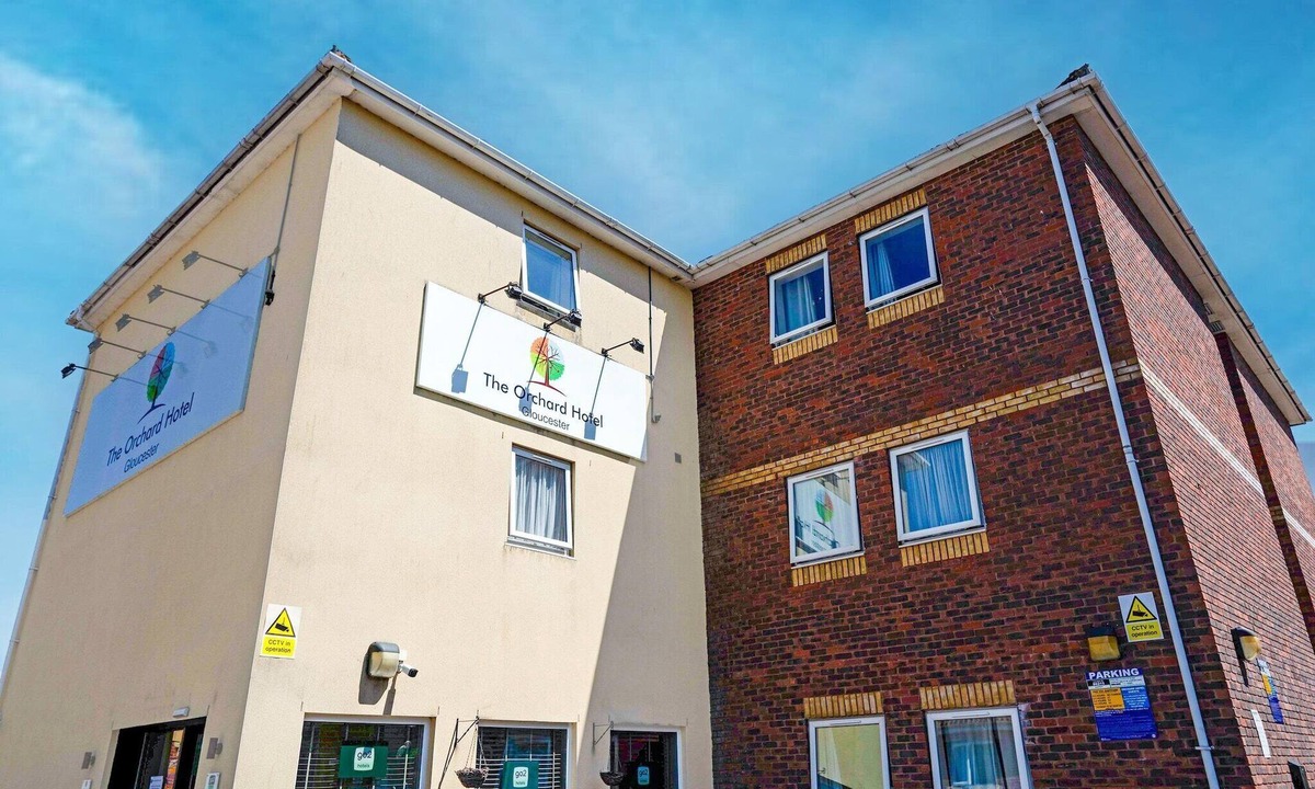 Quedgeley Apartment | GO2 Gloucester Hotel by OYO | Standard Double