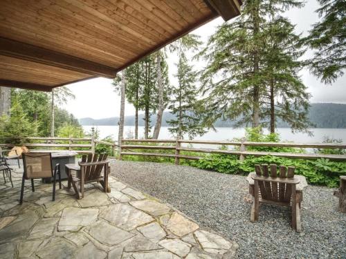 Port Renfrew House | Going Coastal ABC - Oceanfront - Pet Friendly