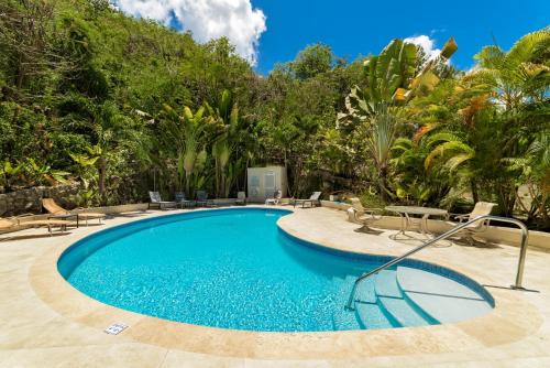 Mount Standfast Villa | Golden Acre Beach Villa-2 mins walk - Alleynes Bay