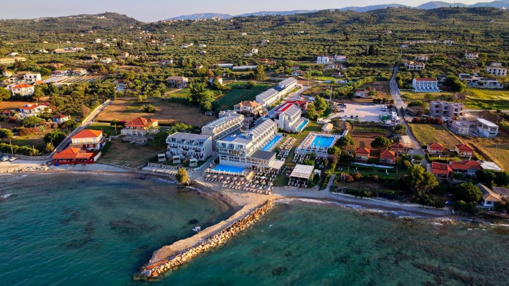 Drosia Hotel | Golden Coast Beachfront Resort