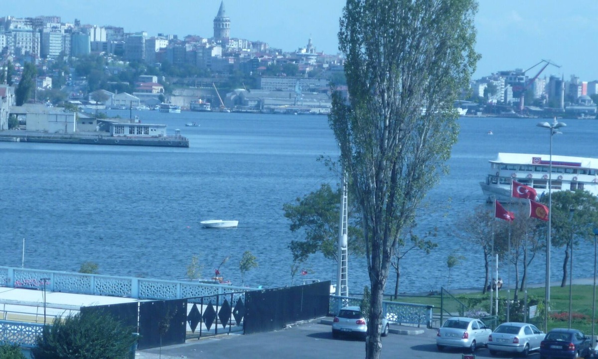 Istanbul City Center Apartment | Golden Horn Studio