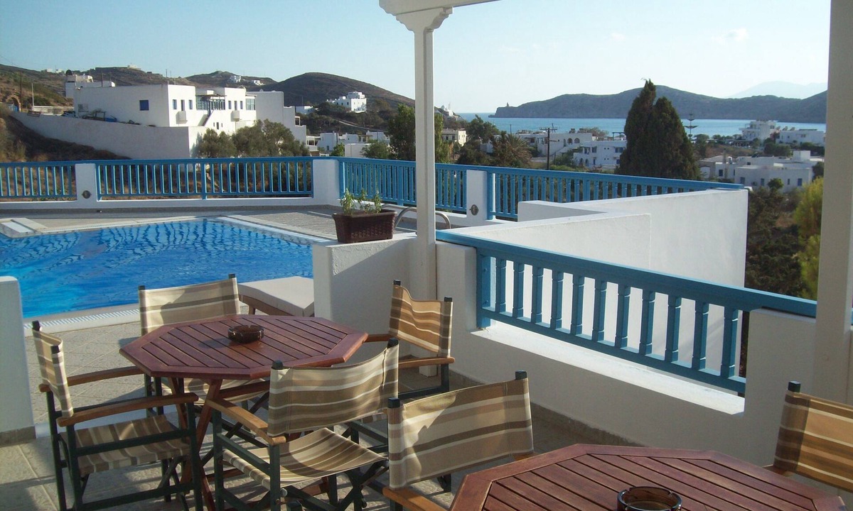 Ios Town Hotel | Golden Sun Hotel