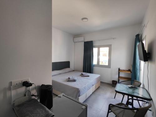 Ayia Napa House | Golden Sun Rooms - Adults Only
