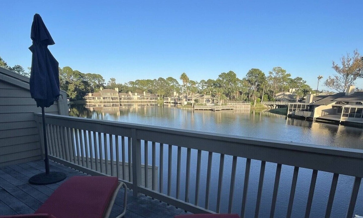 Sawgrass House | Golf and Beach Getaway! Quiet neighborhood across the street from TPC Sawgrass