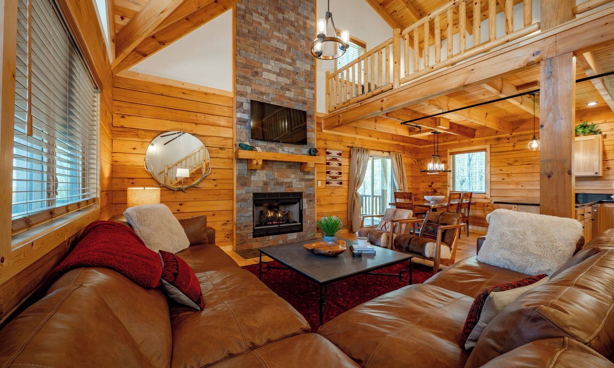 Mountainside House | Golf Area Cabin by Wisp w/Hot Tub