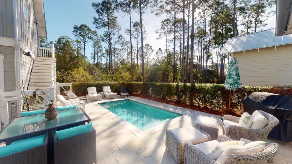 Watercolor House | Golf Cart Included! Beautiful "424 E Royal Fern" in WaterColor, 6 BR and Private Pool! home