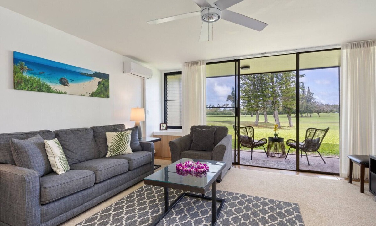 Kahuku Villa | Golf Course Front Condo in Kahuku