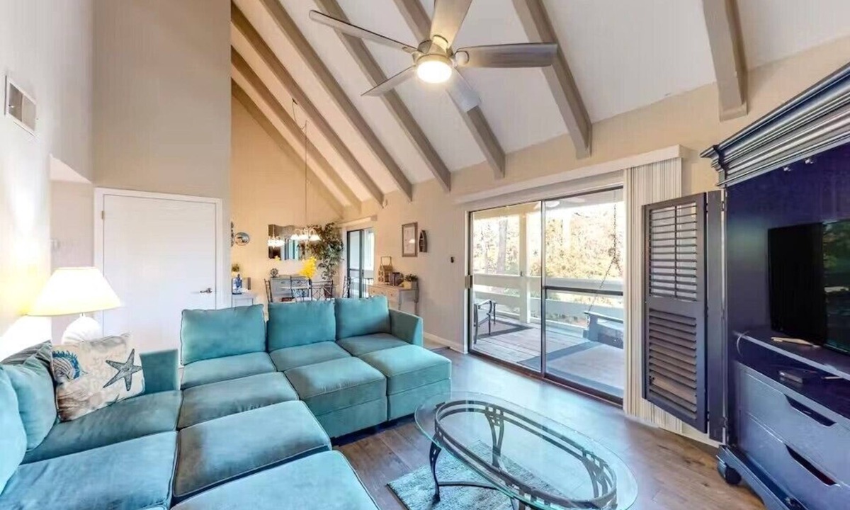 Miramar Beach Villa | Golf Course Villa 95D - Spacious 2-bedroom, Golf Cart included