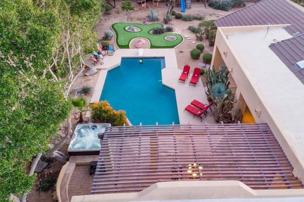 Scottsdale Foothills House | Golf CourseHeated PoolSpaPool Table