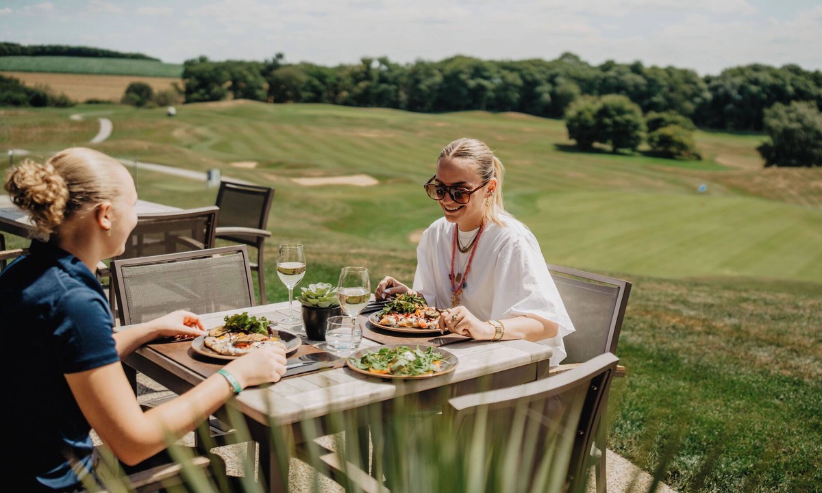Somme-Leuze Hotel | Golf Hôtel Five Nations