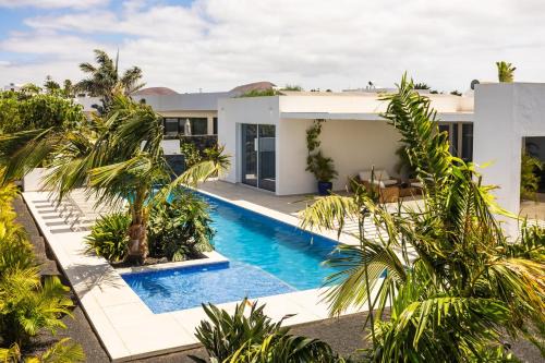 Costa Teguise Villa | Golf Palms