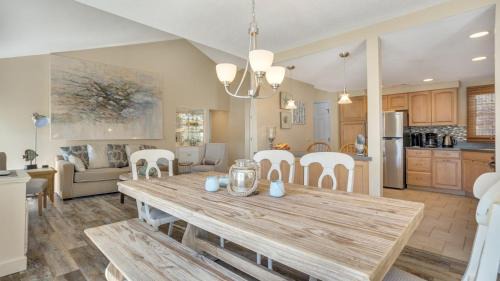 Shipyard Plantation Villa | Golf Views, Complex Pool, Balcony
