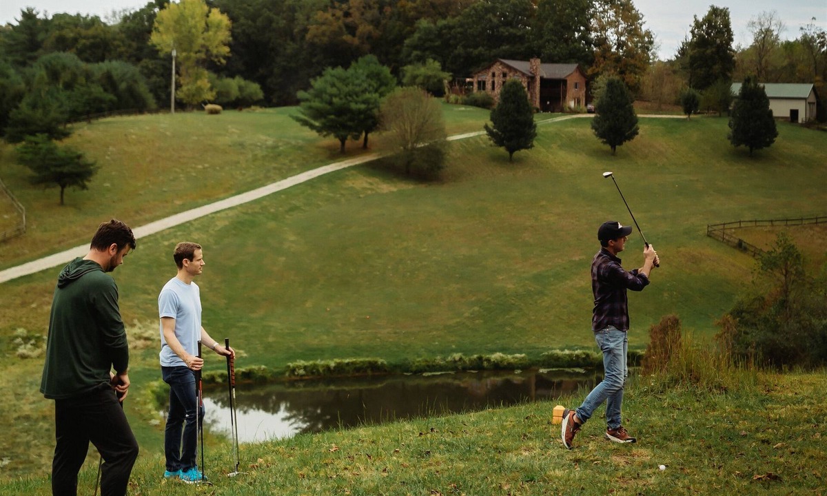Logan Cabin | Golf, Views & Privacy on 40-Acre Retreat