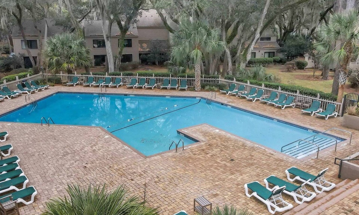 Sea Pines Villa | GOLFER'S DREAM on #1 HARBOUR TOWN GOLF-POOL-BEACH GEAR-2 Kings 1Q 1XLT-GAS GRILL
