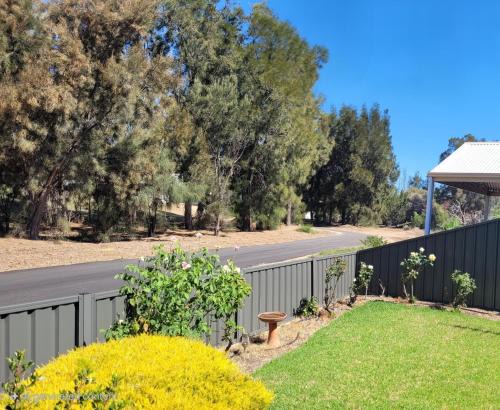 West Lakes Apartment | Golfers delight