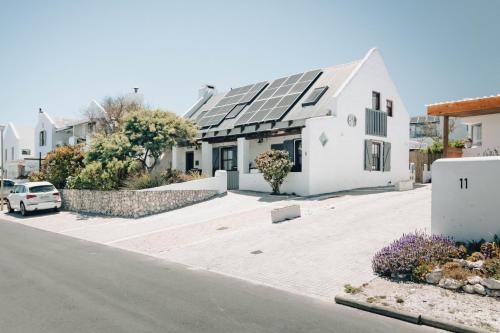 Paternoster Apartment | Gonana Studios & Villa