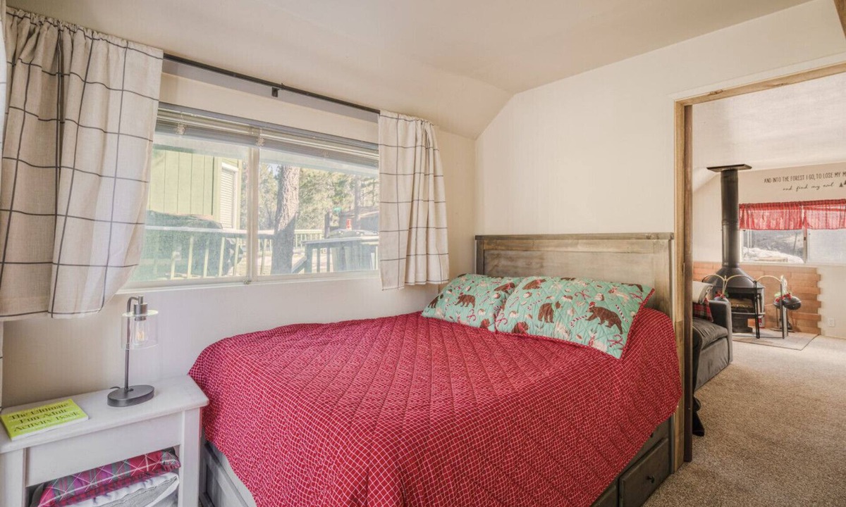 Arrowbear Lake Cabin | Gonzalez Cabin - Arrowbear Lake