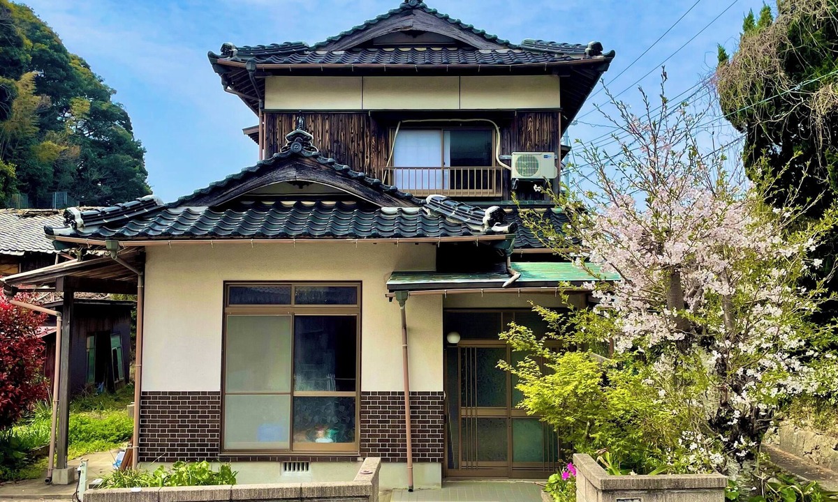 Shimonoseki House | Goodies Ella