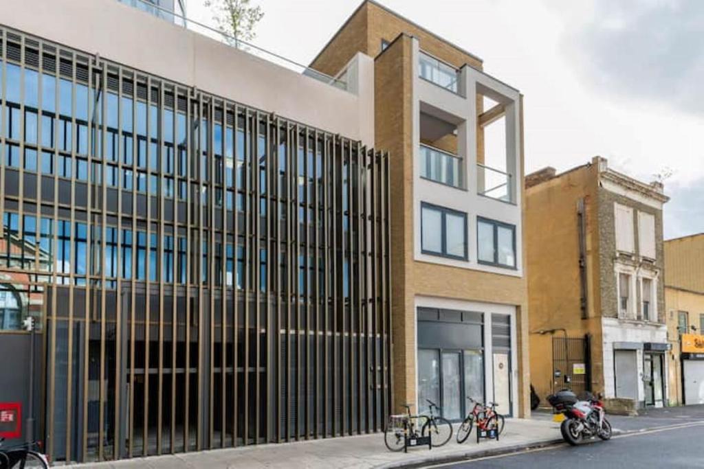 Finsbury Park Hotel | Goodwin St
