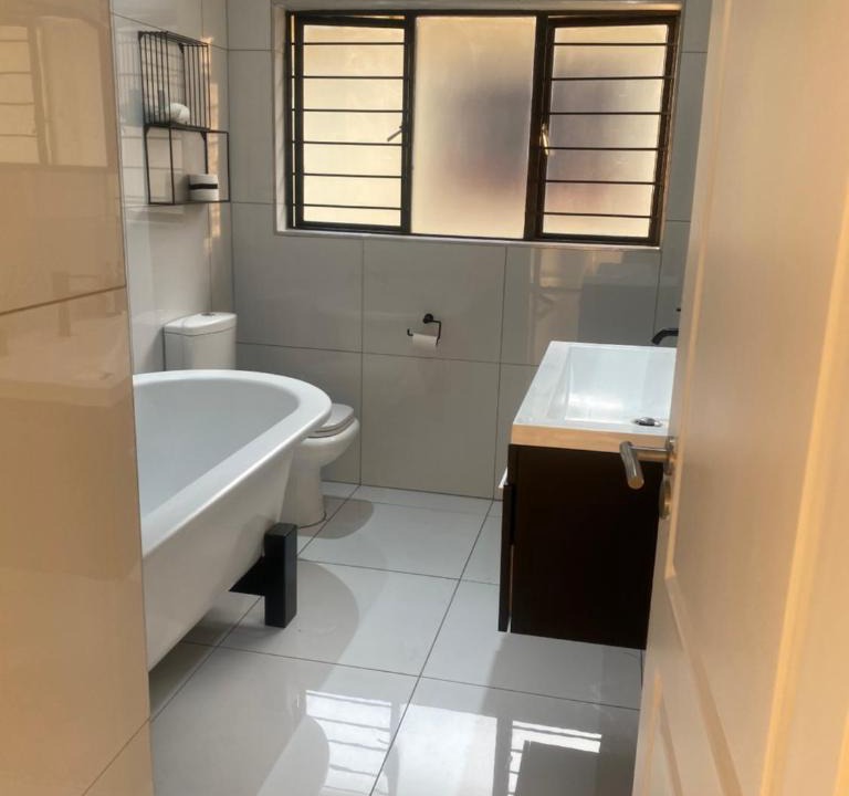 Douglasdale Apartment | Gorgeous 2 Bedroom Near Monte Casino