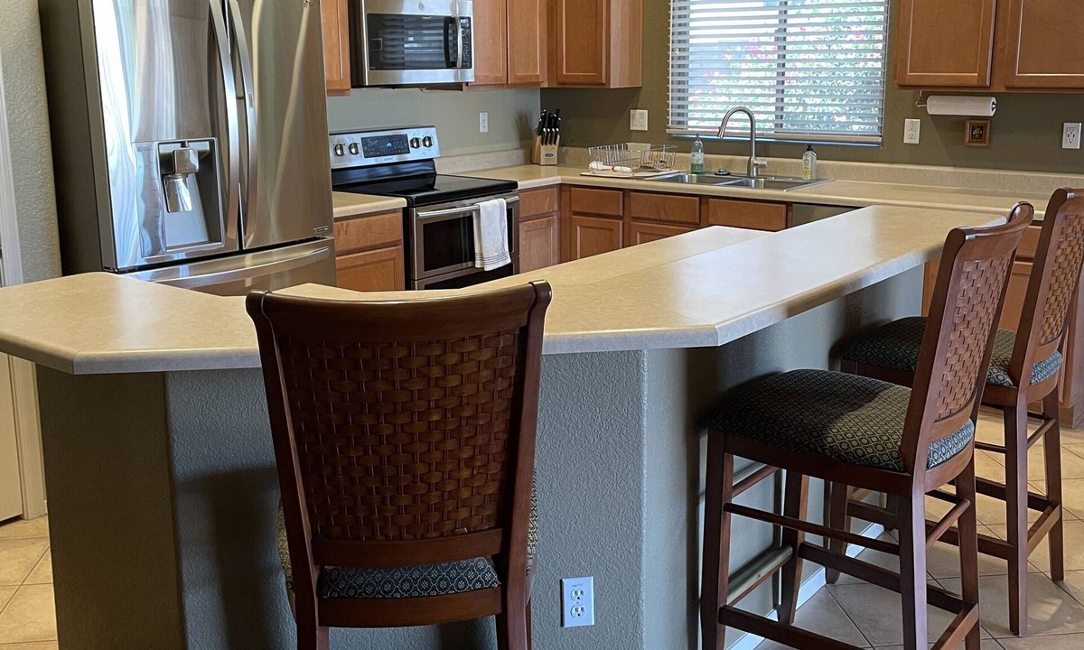 Royal Ranch House | Gorgeous, comfortable 3 bedroom 2 bath, near Spring Training, shopping, dining.