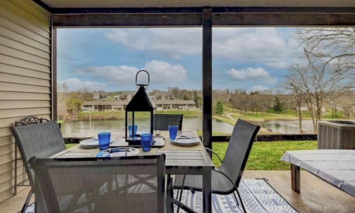Table Rock Condo | Gorgeous Golf Views, two porches, 3 pools, 1 heated, Hot Tub, Resort!