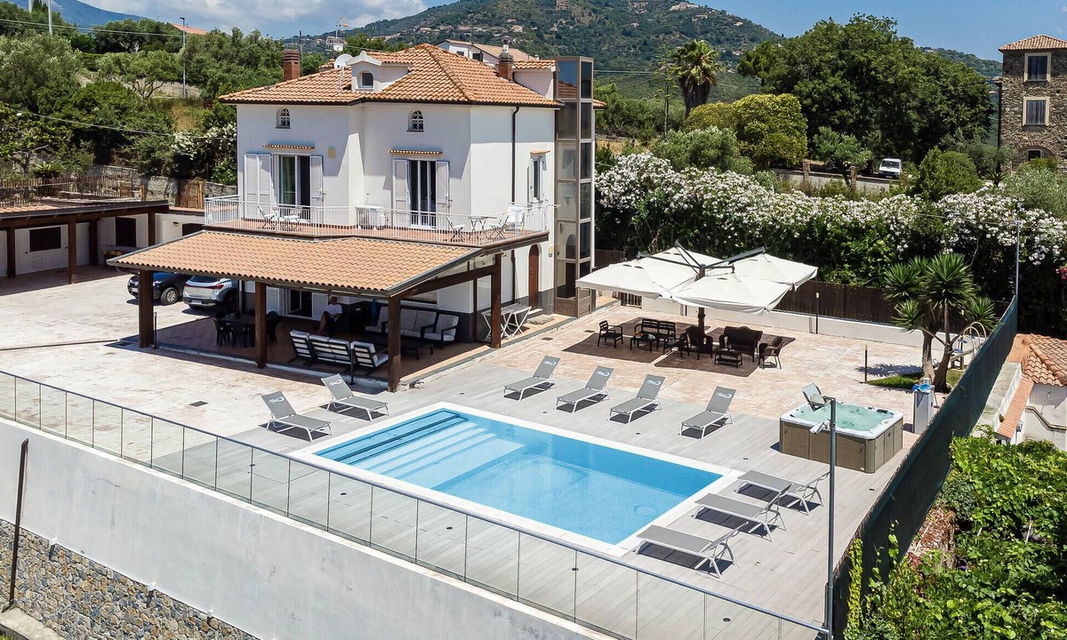 Marina di Casal Velino House | Gorgeous home in Casalvelino