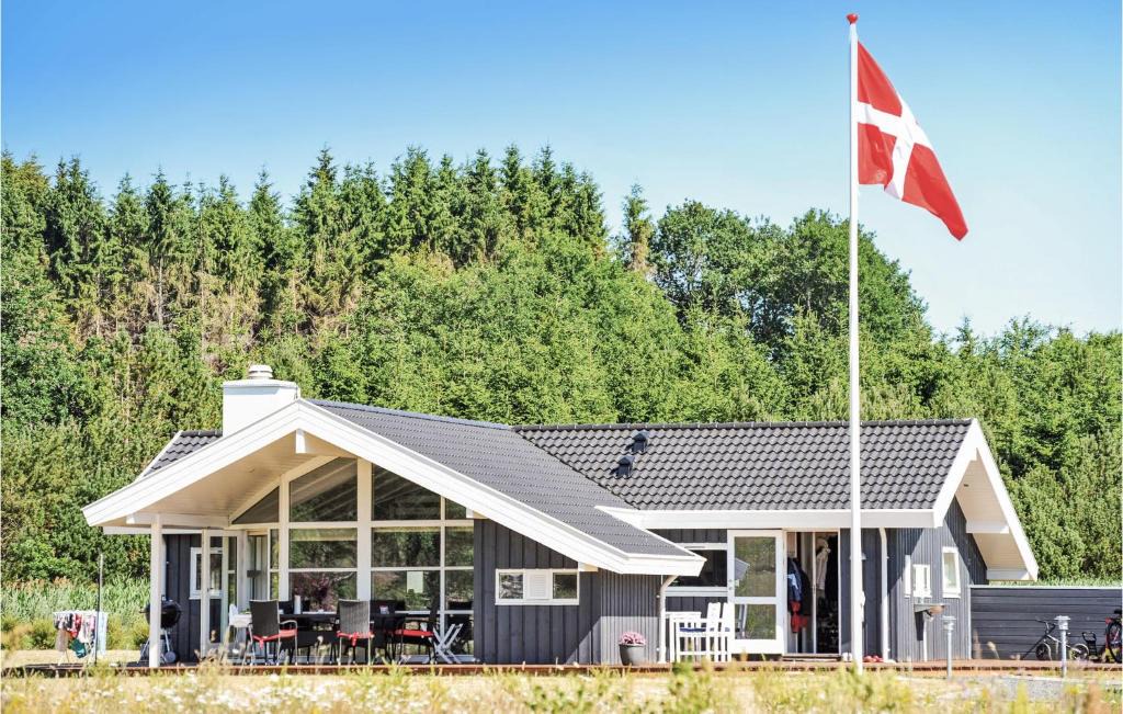 Krejbjerg House | Gorgeous Home In Ejstrupholm With Sauna