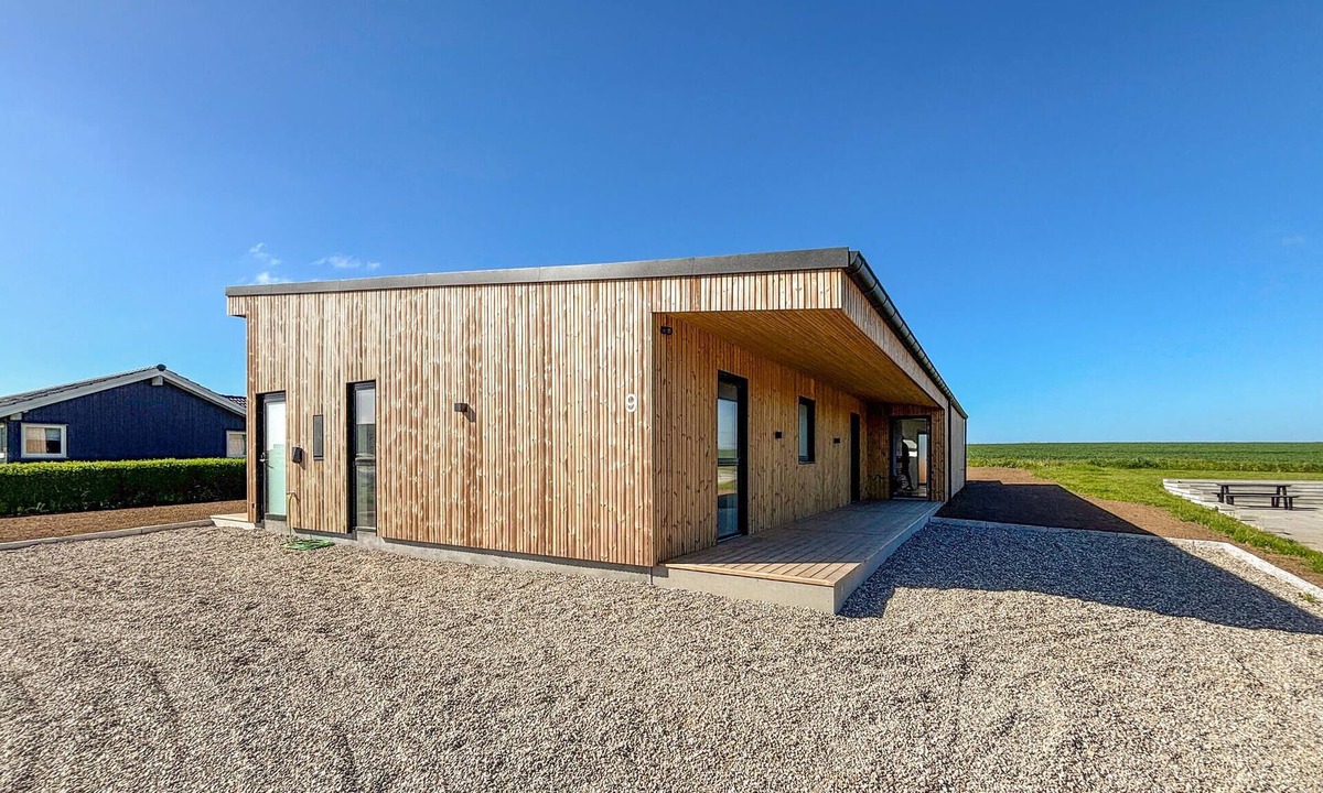 Flovt Strand House | Gorgeous home in Haderslev with sauna