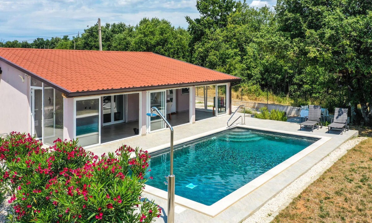 Nova Vas House | Gorgeous home in Nova Vas
