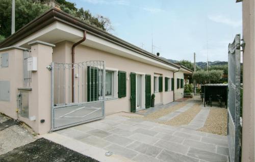 Ripa-Pozzi-Ponterosso House | Gorgeous Home In Ripa With House A Panoramic View