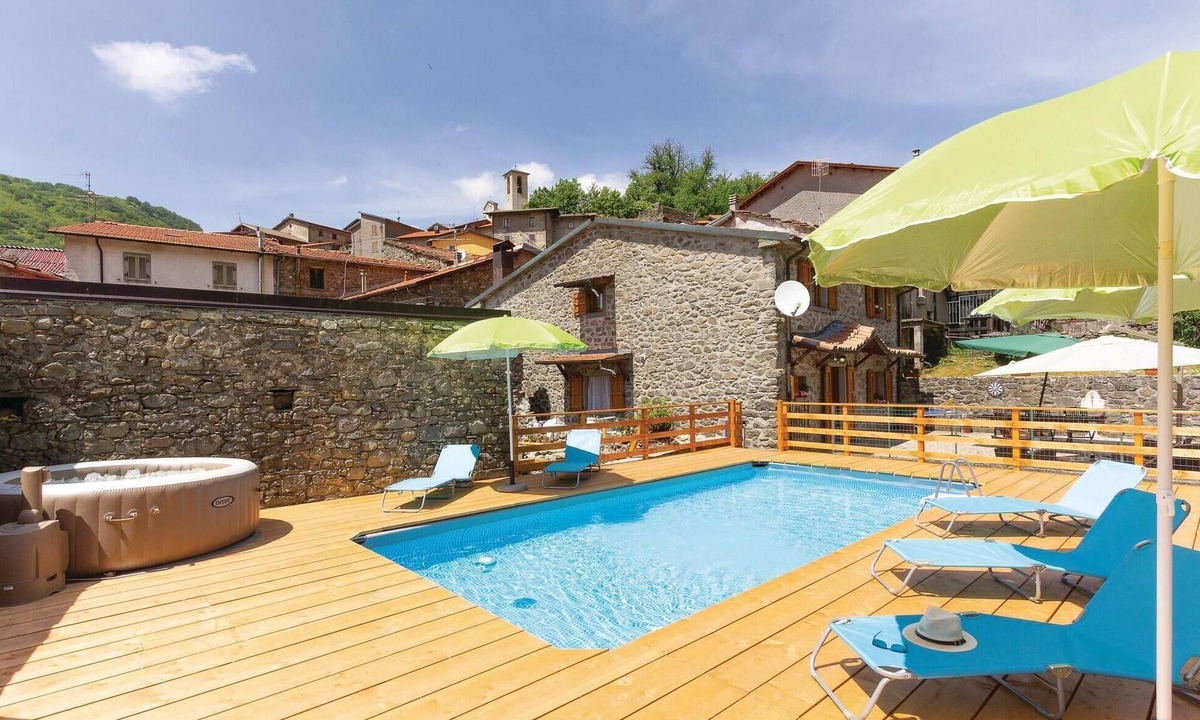 Pieve San Paolo House | Gorgeous home in Sassalbo -MS-