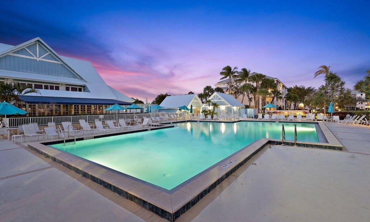 Jupiter Bay Condo | Gorgeous Jupiter Bay Resort villa, only steps to the beach and pool!