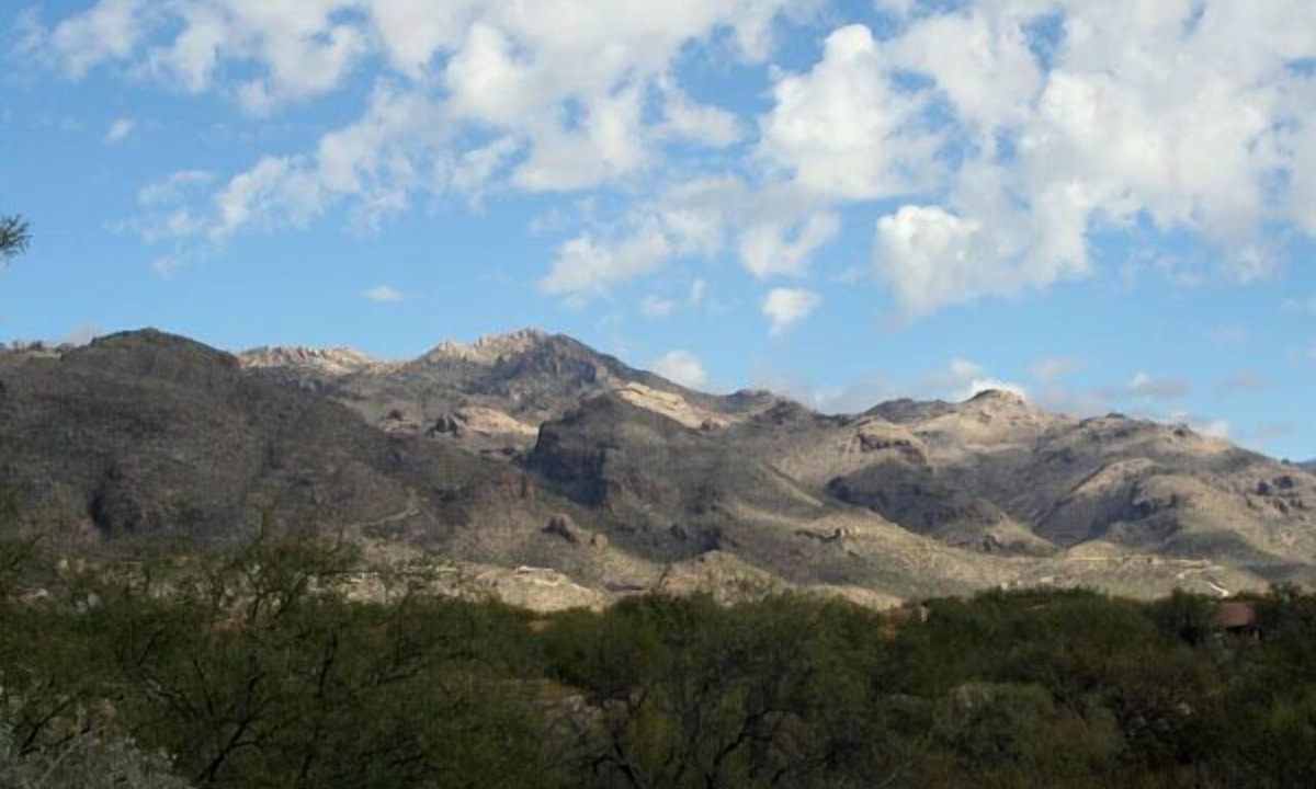 Tucson Condo | Gorgeous Mountain Views, Extended Patio & Heated Pool & Spa at Your Door Step