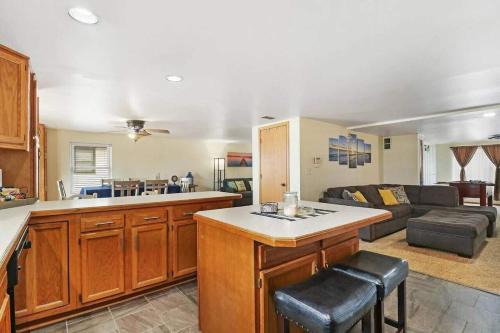 Ingleside House | Gorgeous Nautical Lake House Chain O' Lakes with Hot Tub Option