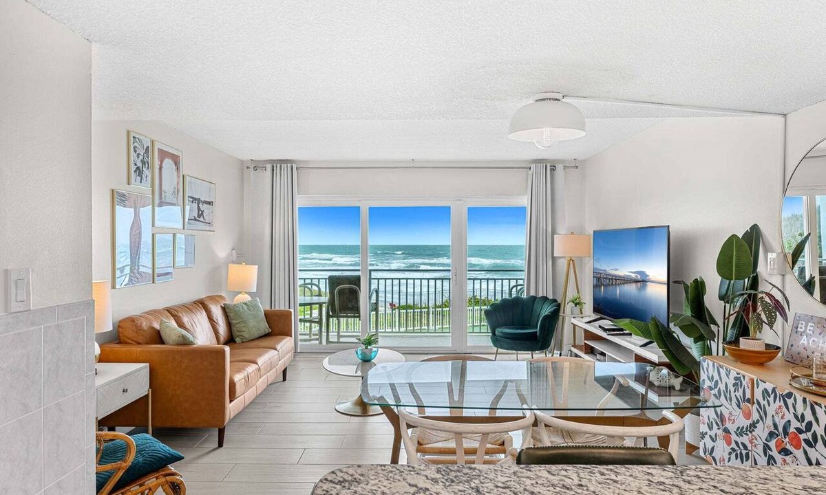 Satellite Beach Condo | Gorgeous Oceanside Oasis w/Heated Pool, Oceanfront Patio & Steps to the Beach 🏖️☀️