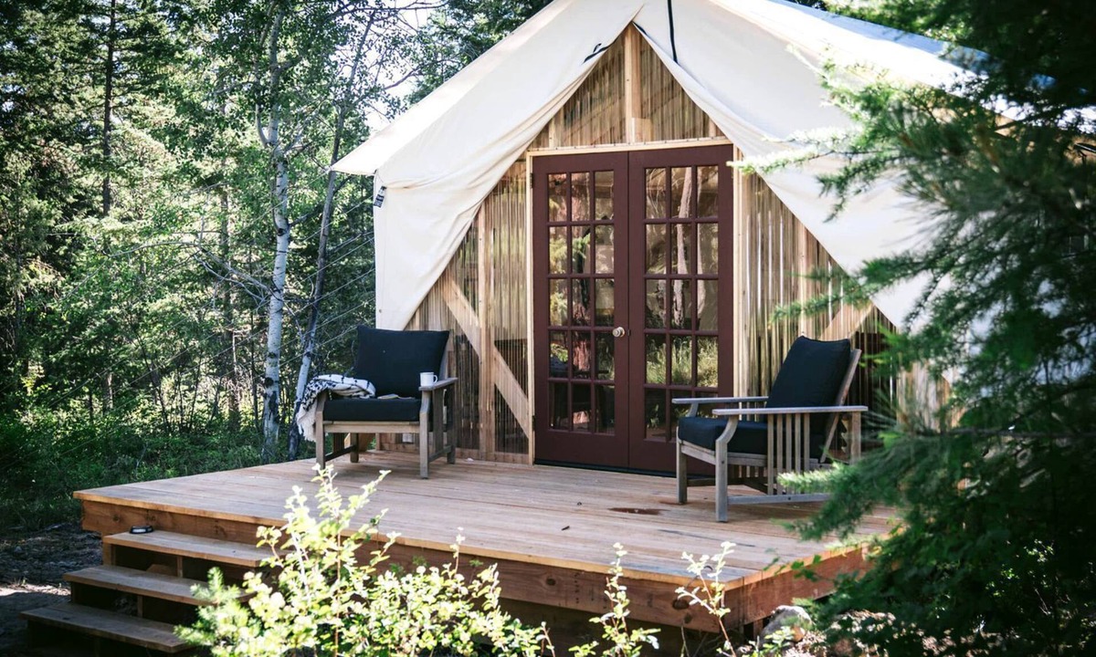Victor House | Gorgeous Tented Cabins near the Sapphire Mountains in the Bitterroot Valley Northwestern Montana, for a Glamping Getaway!