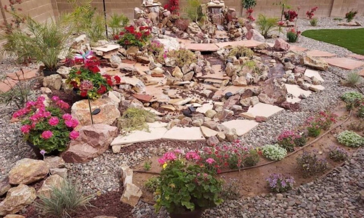 Coolidge House | Gorgeous Waterfall Oasis Retreat