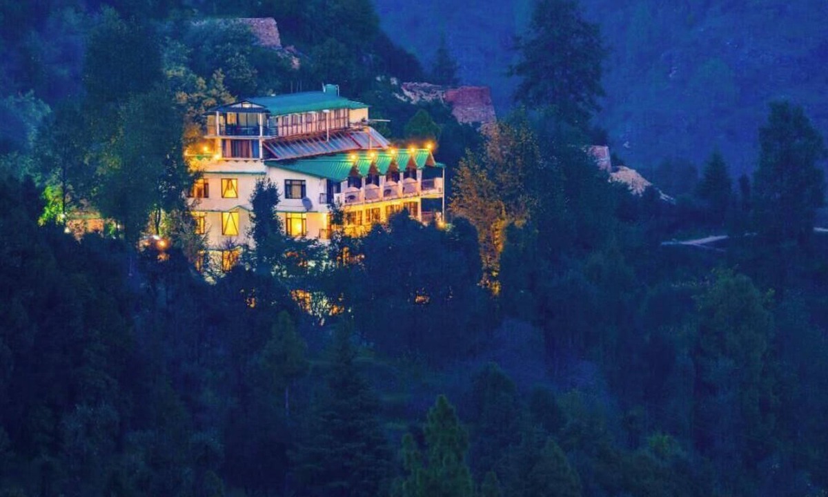 Mukteshwar Hostel | goSTOPS Mukteshwar - Private Rooms and Dorms