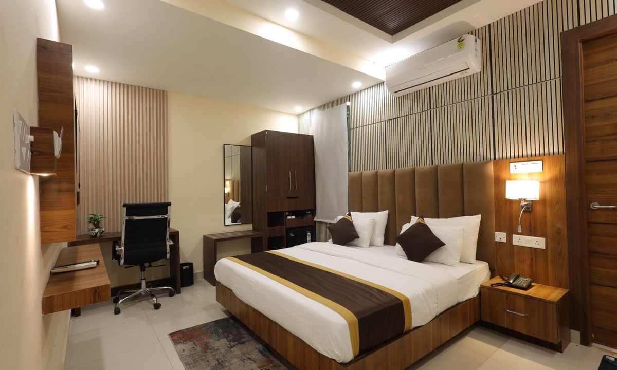 Alambagh Hotel | GP Palace