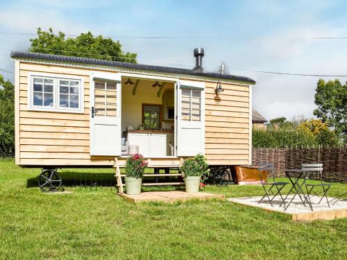 Braunston House | Grace
