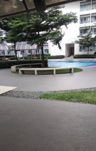 Ususan Apartment | Grace Residences Pool View Free Wi-Fi near BGC and McKinley