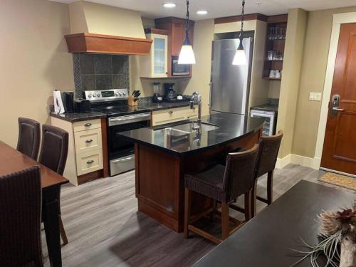 Canmore Apartment | Gracie's Place