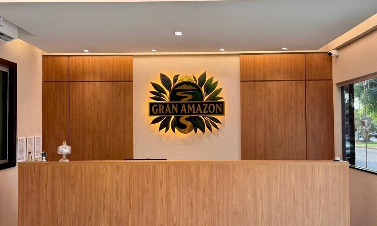 Val-de-Caes Hotel | Gran Amazon Av. Brasill