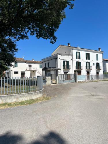 Colledara House | Gran sasso white house