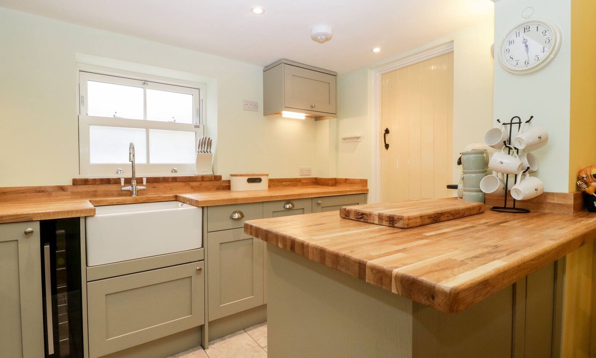 Warminster Cottage | Granary Cottage