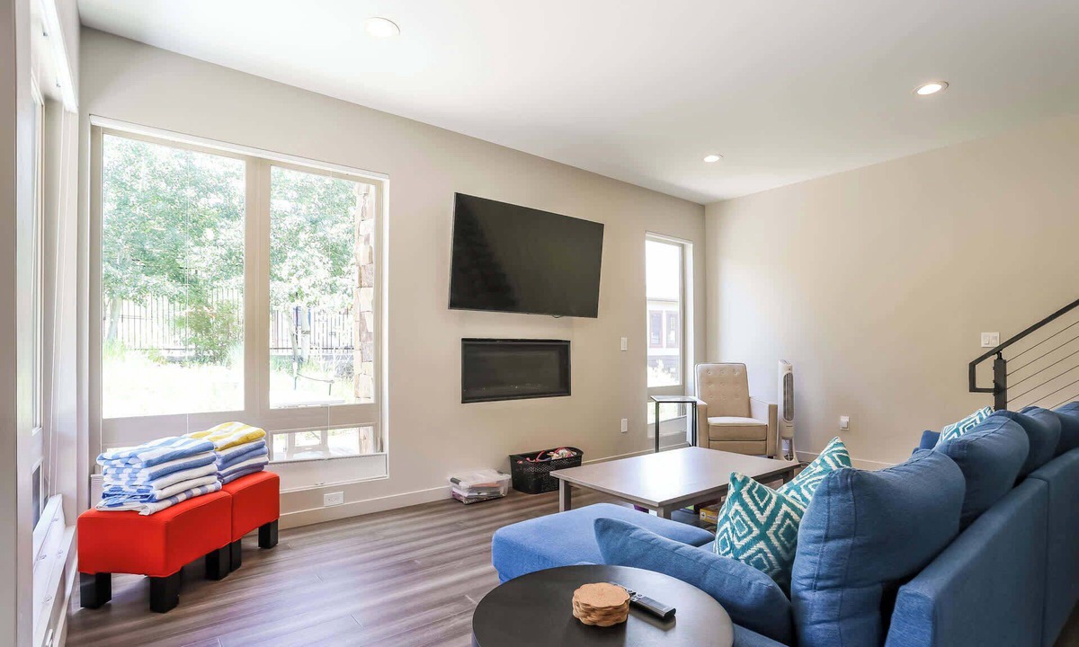 Silvercreek House | Granby Ranch Condo With Mountain Views Sleeps 8
