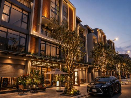 Van Giang Apartment | Grand Central Hotel- Vinhomes Ocean Park 3