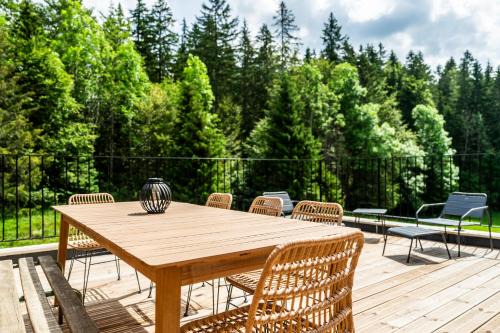 Premanon Apartment | Grand Duplex de Charme - Vue Forêt et Vie au Grand Air - Sauna et bain nordique